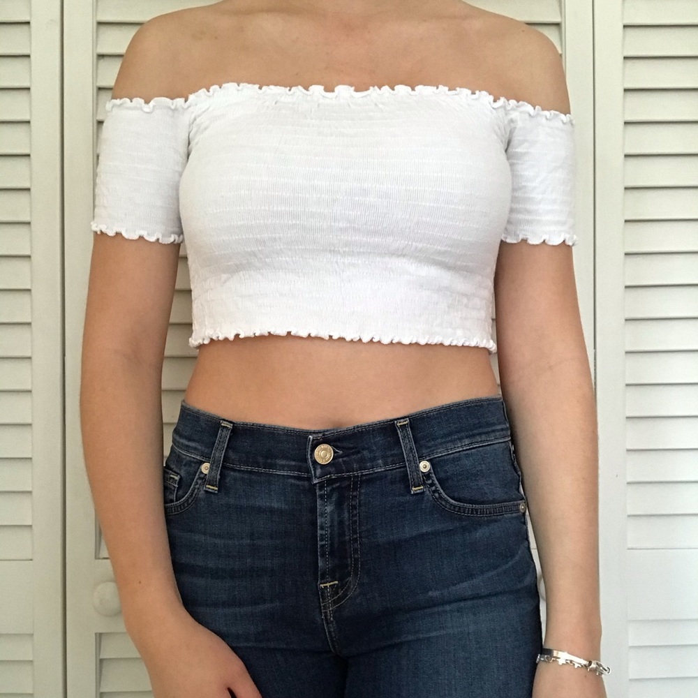 Off-the-shoulder crop top